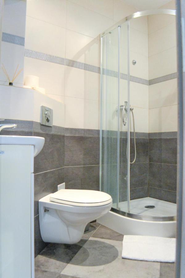 One-Room Apartment On Ogarna St In The Old Town Gdansk Exterior photo